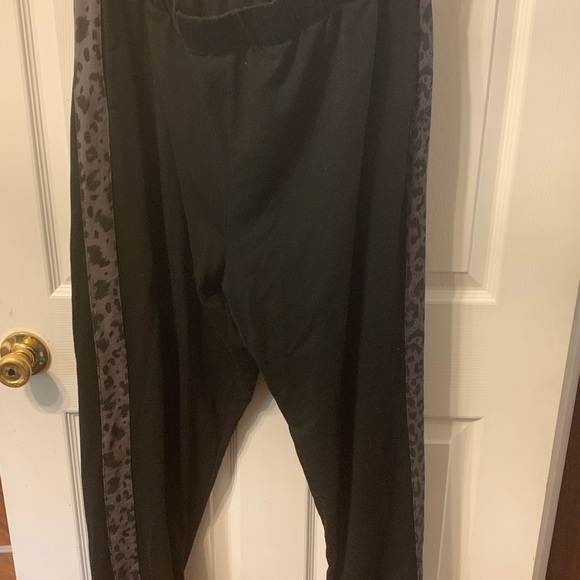 Zim and Zoe lounge set 2 piece - Picture 4 of 7